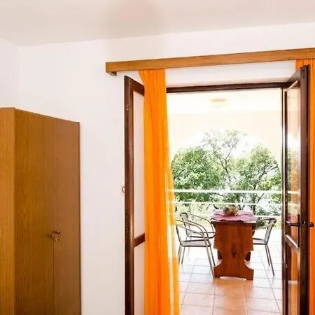 Barbara - With Terrace And Sea View 3 Adults