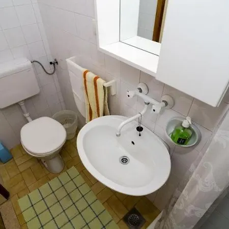 Barbara - With Terrace And Sea View 3 Adults * Mlini