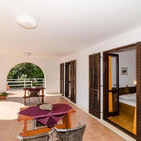 Barbara - With Terrace And Sea View 3 Adults Apartment *