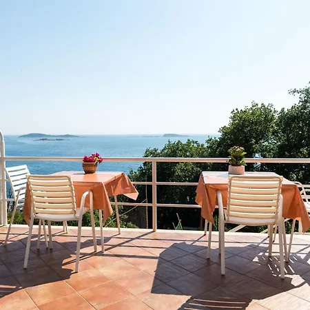 Apartment Barbara - With Terrace And Sea View 3 Adults *